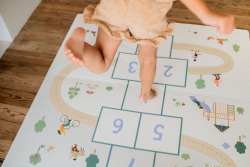 Play&Go EEVAA Podloka na hranie Skkanie klka